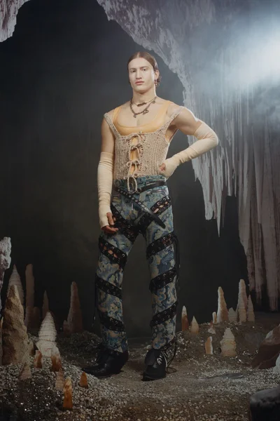 Look 3